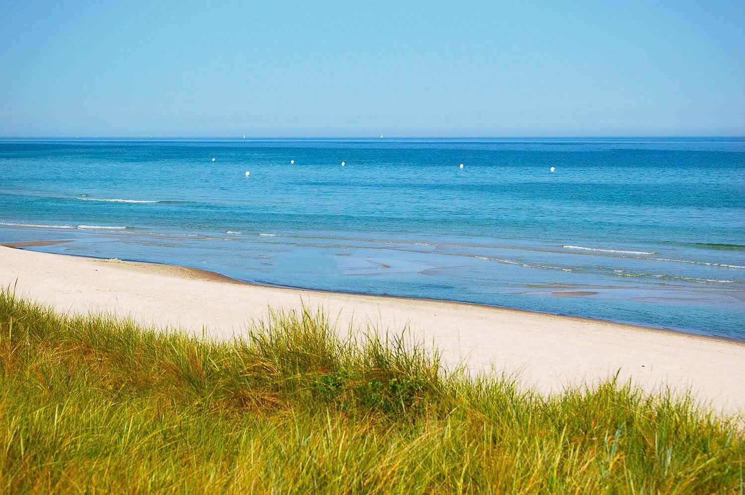 Feinsandiger Ostseestrand bei Dierhagen auf dem Fischland