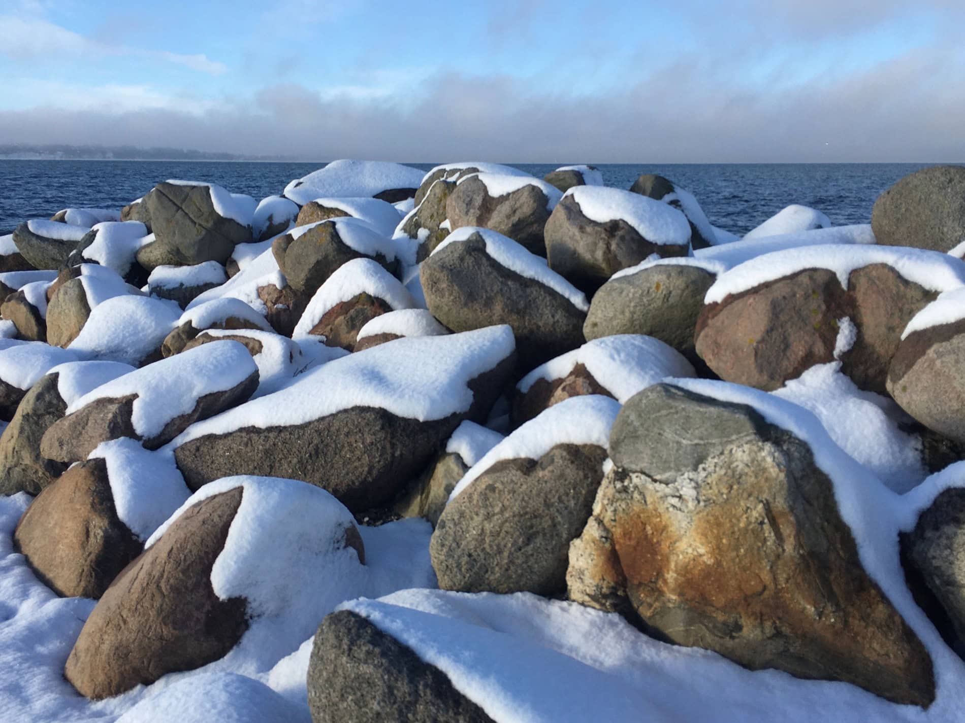 Stille winterliche Ostseeküste bei Dierhagen zur Weihnachtszeit